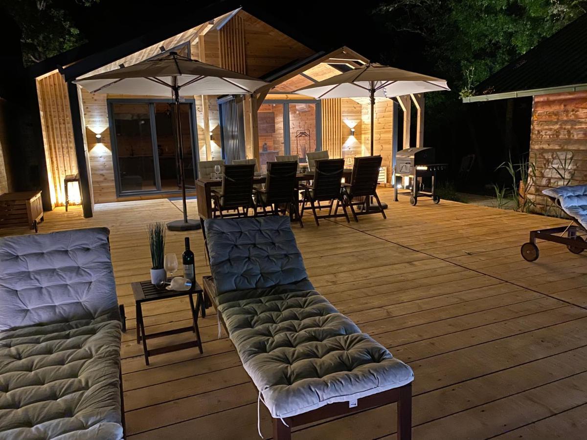 ADA BEACH HOUSE mit Wasserzugang NEU! Ulcinj Exterior foto